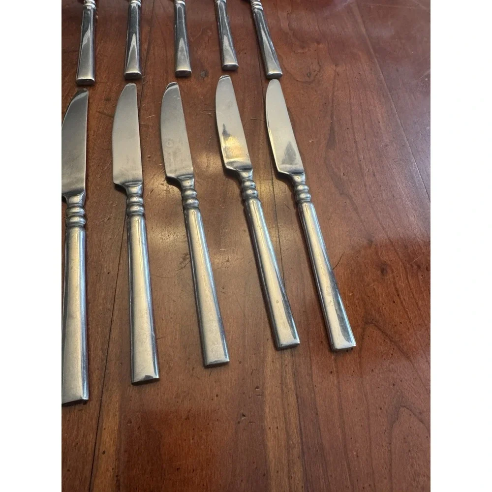 16 Tortola (Stainless) by ONEIDA SILVER Knife Collection‎